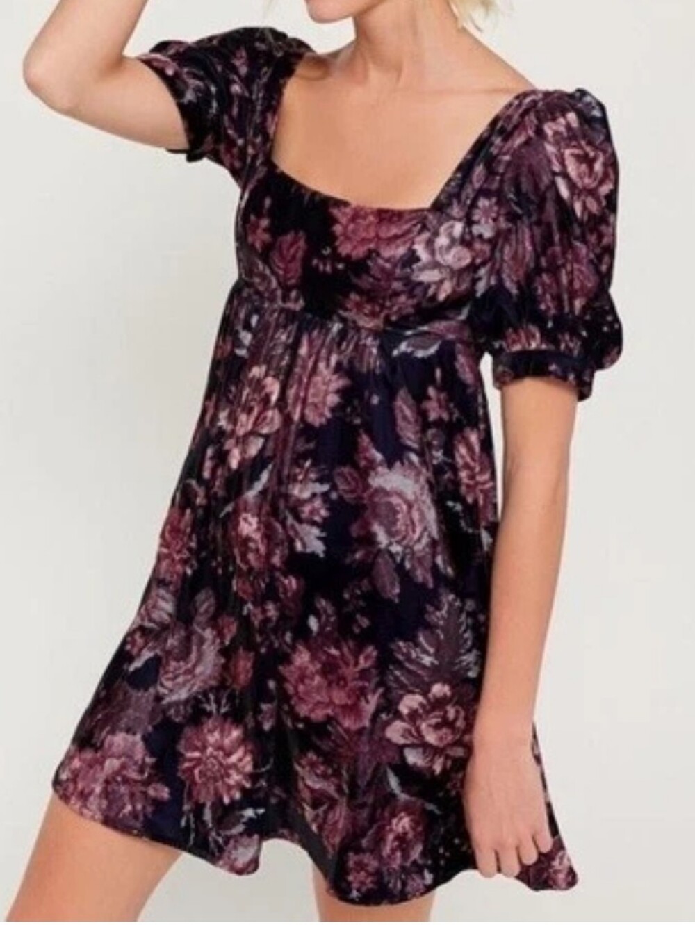 UO Penelope Velvet Puff Sleeve Babydoll Mini Dress Size Small